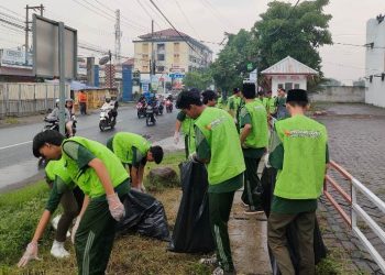 Jelang Ramadan 1445 H Ribuan Pasukan Semut SMK YPM 8 Lakukan Ro’an