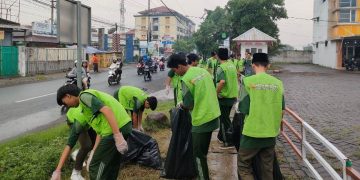 Jelang Ramadan 1445 H Ribuan Pasukan Semut SMK YPM 8 Lakukan Ro’an
