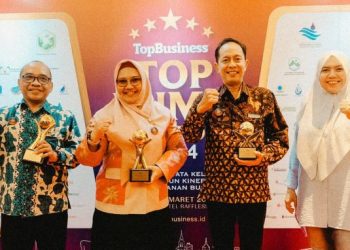 Kali Pertama, Kabupaten Gresik Raih Tiga Penghargaan Top BUMD Awards 2024