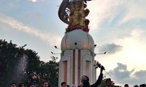 GMSB Bersama BEM Umsida Gelar Unjukrasa, Tuntut KPK Segera Tetapkan Status Bupati Dalam Kasus Korupsi BPPD Sidoarjo