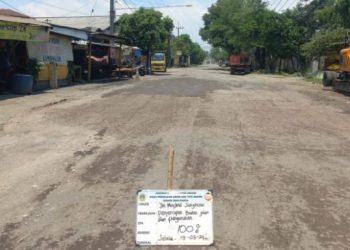 Pemkab Gresik Komitmen Perbaiki Jalan Rusak, Warga: Jangan Hanya Tambal Sulam