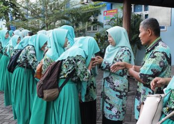 Halal Bihalal Di SMP Negeri 1 Sedati Membiasakan Saling Memaafkan