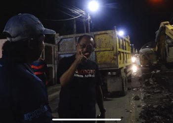 Tengah Malam, Wawali Armuji Pastikan Pembangunan Saluran Tak Hambat Jaringan Utilitas