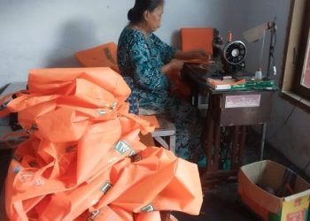 Sempat Terpuruk, UMKM Yuni Box Rogojampi Berupaya Turut Berdayakan Warga