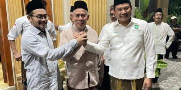 Buka Puasa Bersama KH. Marzuki Mustamar, Ketua PKB Deklarasikan Diri Maju Sebagai Calon Bupati Sidoarjo