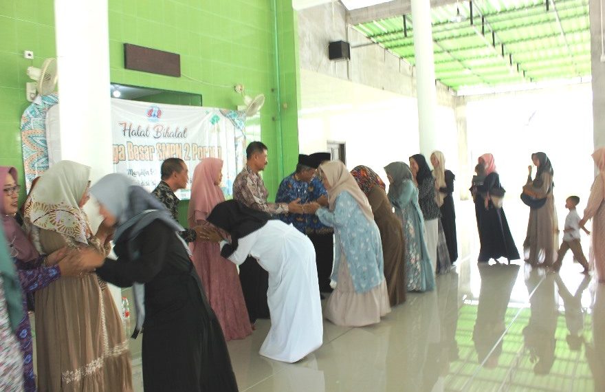 Halal Bihalal Jadi Ajang Jalin Silaturahmi Keluarga Besar SMP Negeri 2 Porong