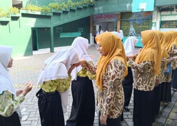 Halal Bihalal Pererat Silaturahmi Keluarga Besar SMP PGRI 1 Buduran