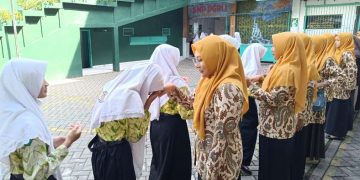 Halal Bihalal Pererat Silaturahmi Keluarga Besar SMP PGRI 1 Buduran