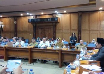 Dicecar Komisi A Terkait Kegaduhan Mutasi Jabatan, Fenny : Guru Promosi Kepala Sekolah Sudah Terlanjur Sembelih Kambing