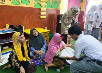 Siswa SMA Al Muslim Sempurnakan Syawal Dengan Berbagi Sesama