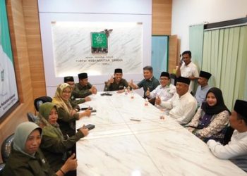 Ada Mas Iin Dipendaftaran Abah Usman Sebagai Cabup Sidoarjo Melalui PKB