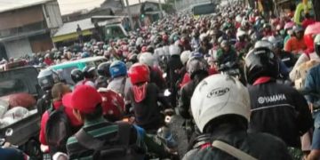 Angkutan Massal; Ikhtiar Konkret Mengurai Simpul Kemacetan dan Hidup Sehat Minim Polusi