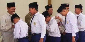 Senyum Kebahagiaan Hiasi Halal Bihalal Santri – Asatidzah Ponpes Refah Islami