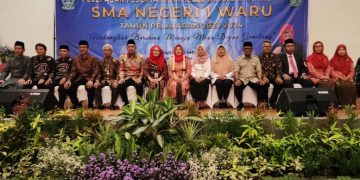 Lulusan SMA Negeri 1 Waru Diharapkan Menjadi Tauladan Bagi Adik-Adiknya