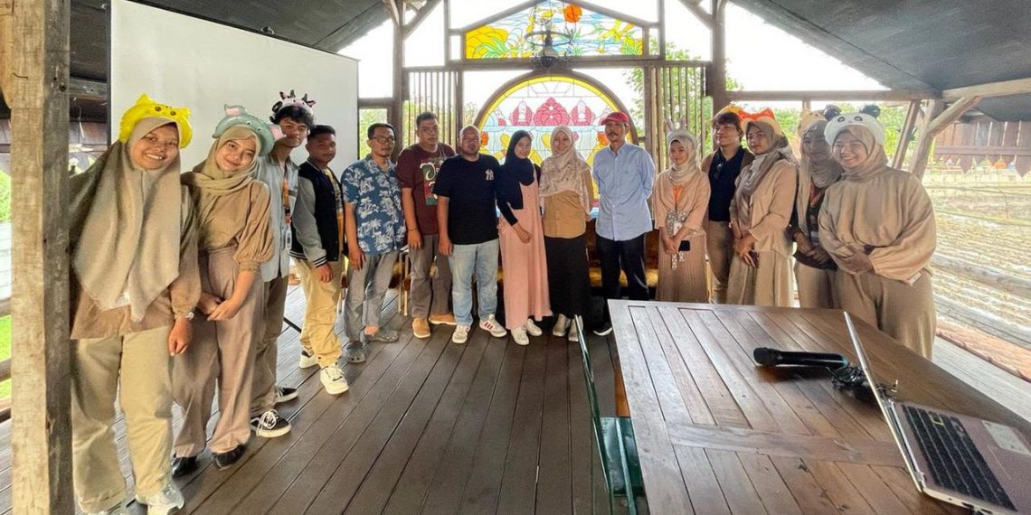 Mahasiswa Ilmu Komunikasi UMM Tawarkan Konsep Event Edukasi untuk Sui Farm Malang