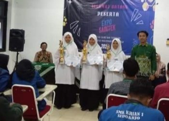 Luar Biasa, 3 Santri MA YKUI Maskumambang Gresik Juarai Expo Saintek Umsida