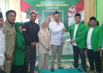 Giliran Daftar Bacabup Lewat PPP, Dokter Alif Didoakan Jadi Bupati Gresik