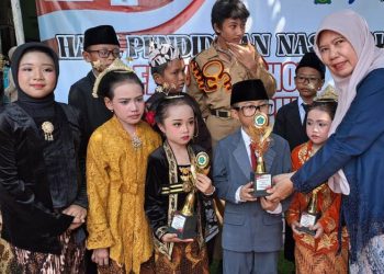 Peringati Hardiknas SDN Sidokepung 2 Buduran Buat Siswanya Terkesan