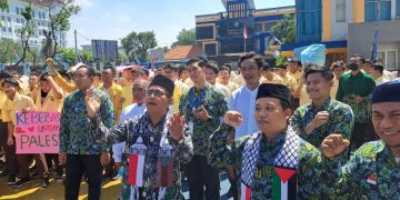 Seluruh Siswa SMA Muhammadiyah 2 Sidoarjo Turun Ikut ‘Aksi Bela Palestina’