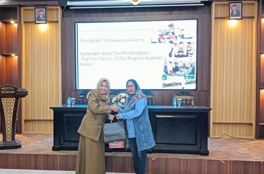 SMKN 3 Palangkaraya Lakukan Studi Tiru Tefa di SMKN 1 Buduran