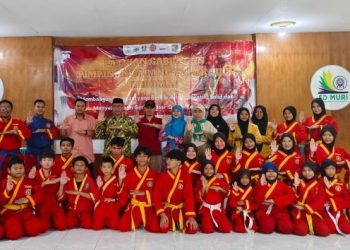 Gembleng Kemampuan Bela Diri, Puluhan Siswa Tapak Suci Kebomas Ikuti Latgab