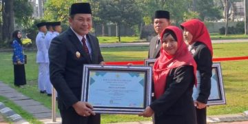 SMP Negeri 2 Sukodono Lakukan Gerakan GPBLHS dan Anti Sampah Plastik