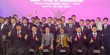 SMK YPM 8 Sidoarjo Tidak Pernah Study Tour dan Juga Tidak Pernah Melaksanakan Wisuda