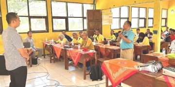 PKM Unesa Beri Pelatihan Penulisan Artikel Ilmiah Keolahragaan Bagi Guru PJOK Probolinggo