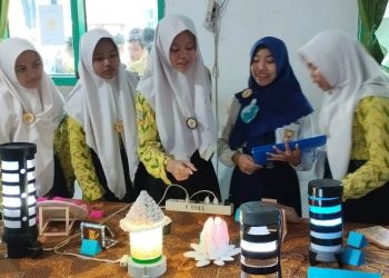 SMP PGRI 1 Buduran Bekali Siswanya Dengan Kewirausahaan