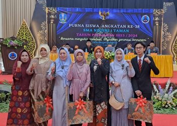 Kepala SMA Negeri 1 Taman Pesan Pada Alumninya Jaga Nama Baik Almamater