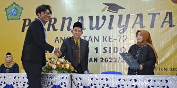 Alumni SMP Negeri 1 Sidoarjo Diharapkan Bisa Terus Membawa Nama Baik Sekolah