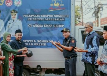 Moment Dekranasda Fest, Bupati Gresik Lepas Ekspor Songkok ke Brunei Darussalam