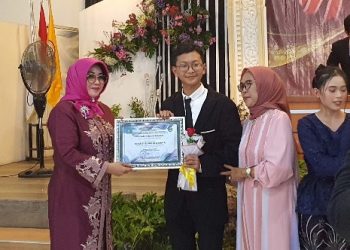 Purnawiyata ke XL SMP Negeri 4 Sidoarjo Bertabur Penghargaan