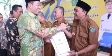SK Telah Diperpanjang, Plt Bupati Sidoarjo Subandi Berharap Kinerja Kades Lebih Baik Lagi