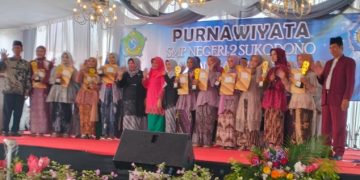 Purnawiyata SMP Negeri 2 Sukodono Beri Penghargaan Tahfidz Al Qur’an