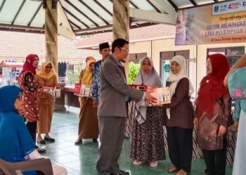 Para Janda di Sedati Agung Diberi Bantuan Panci Presto dan Pelatihan Masak