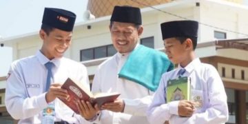 Refah Islami, Ponpes Fenomenal yang Dirintis Teman Sepermainan