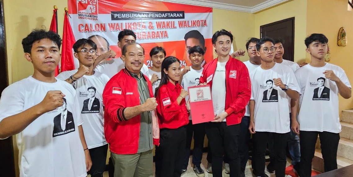 Bersama Belasan Pelajar, Bro Richard Ambil Formulir Cawawali di PSI