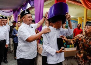 Wujudkan Sentra Songkok, Pemkab Gresik Tumbuhkan Ekonomi Kerakyatan melalui Nawa Karsa Gema Karya