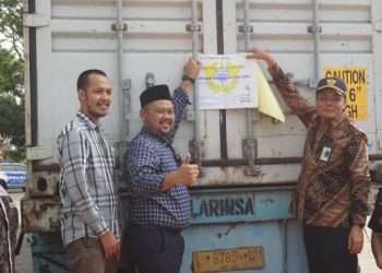 Bupati Gresik Lepas Ekspor Perdana Sekam Bakar ke Nagoya Jepang