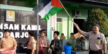Ratusan Siswa SDIT Insan Kamil Turun Lakukan Aksi Bela Palestina