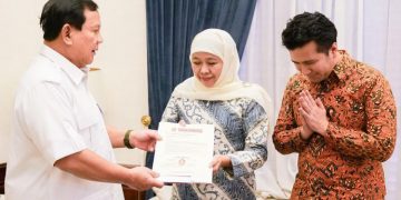 Prabowo Serahkan Rekom Gerindra buat Khofifah-Emil, Khofifah: Siap Kerja Keras Jalankan Mandat Menangkan Pilgub Jatim