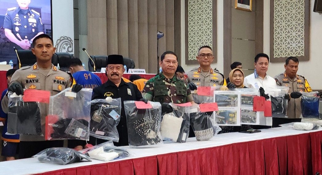 Tiga Belas Oknum PSHT Jember Pukuli Polisi, Diamankan Ditreskrimum Polda Jatim