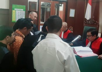 Robert Simangunsong Hadirkan Saksi Advokat, Sidang Lanjutan di PN Surabaya