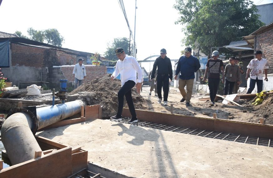 Pembangunan Jembatan Kedungpeluk Menggunakan Double U-Dict Berkekuatan 30 Ton