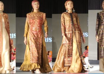 Riris Ghofir Pamerkan Model Wastra Nusantara Busana Tenun Silk Nan Elegan