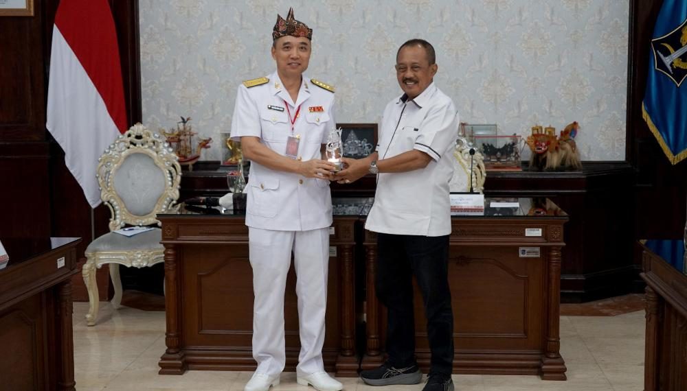 Angkatan Laut Vietnam Mampir ke Balai Kota Surabaya