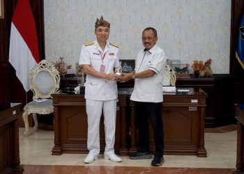 Angkatan Laut Vietnam Mampir ke Balai Kota Surabaya