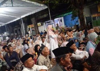 Puluhan Ribu Umat Muslim Tumpah Ruah Hadiri Haul Pondok PETA Tulunggung