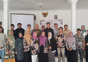 Bumdes Ki Ageng Pajaran Diberi Penguatan Literasi dan Pemanfaatan Medsos oleh PKM Unesa.